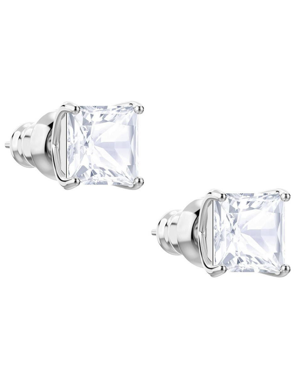 Aretes con acabado brillante