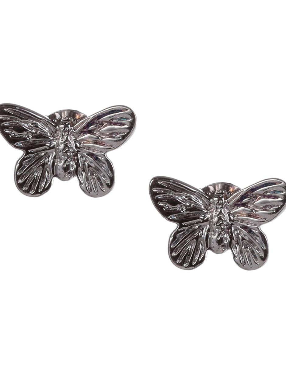 Aretes con acabado brillante Aretes con acabado brillante