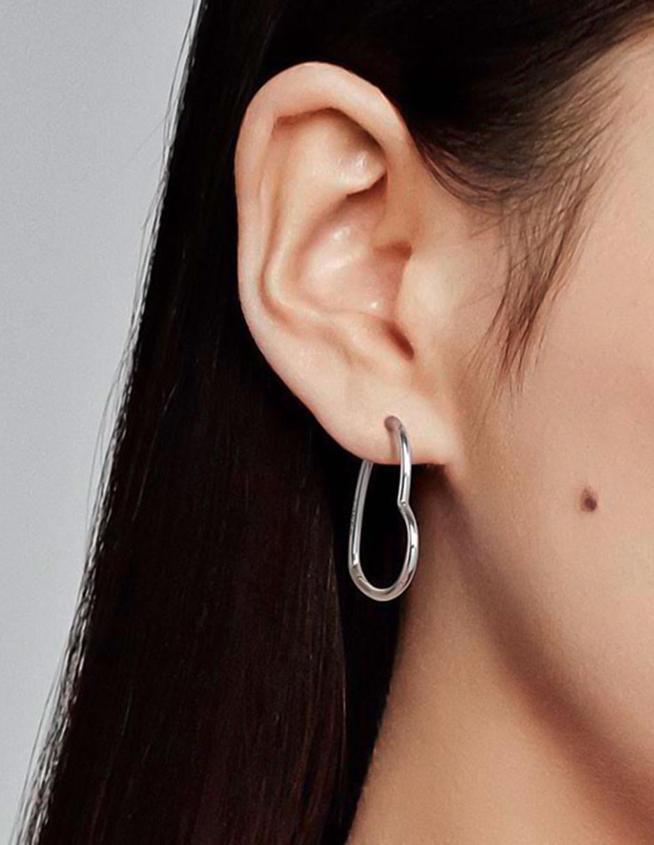 Aretes de aro de plata con acabado brillante 2