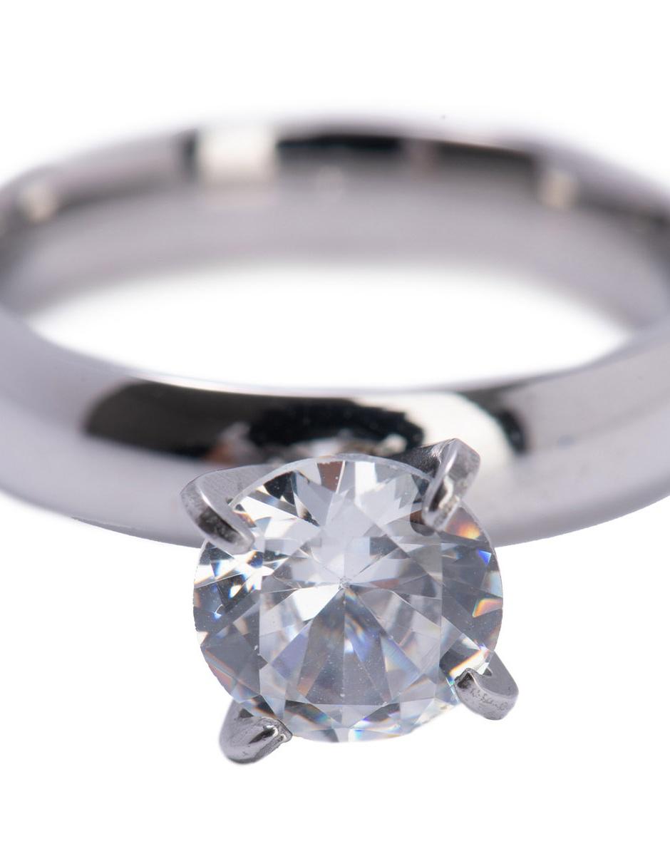 Anillo Luckyly zirconia cúbica pulido