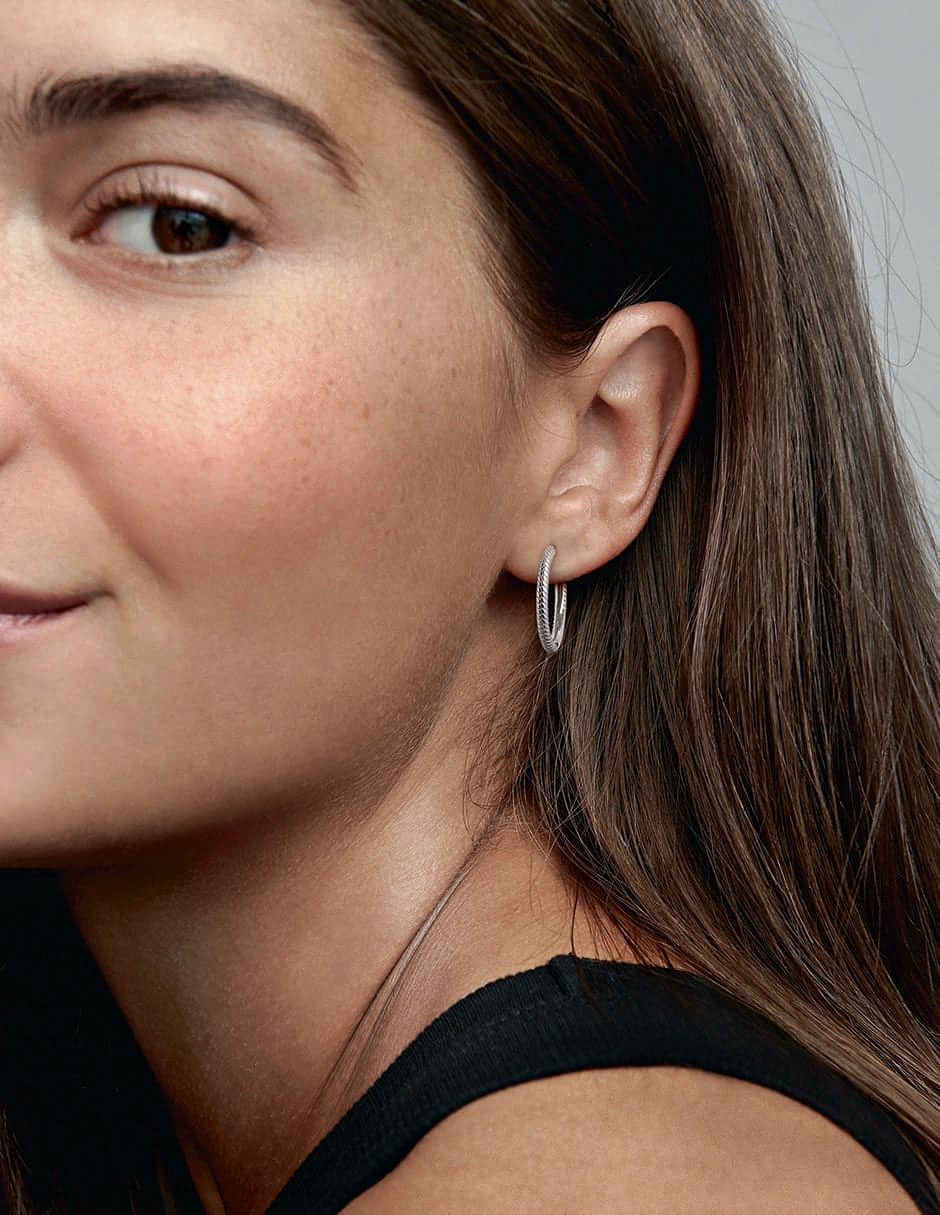 Aretes de aro de plata con acabado brillante 2