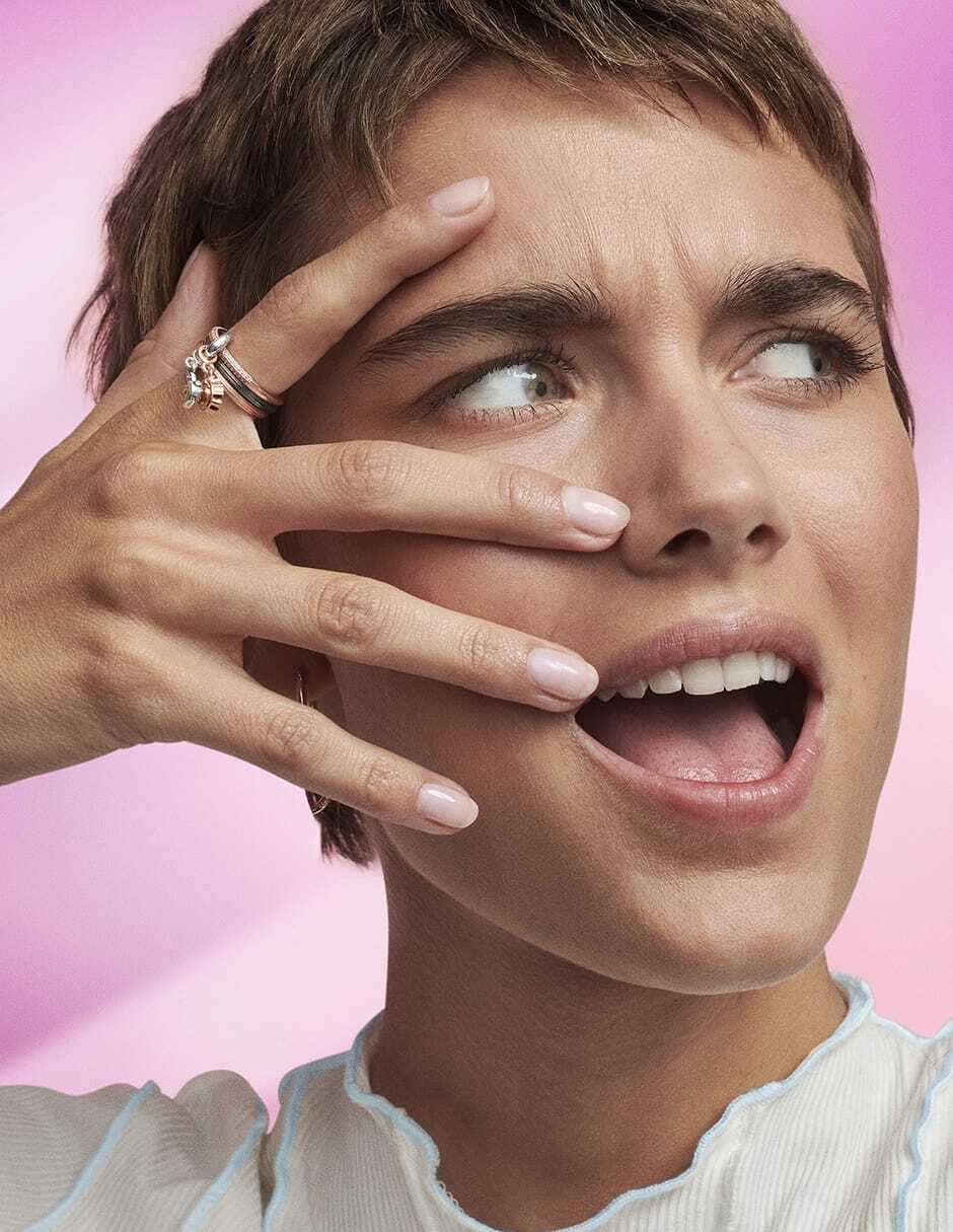 Anillo de plata P 925 diamante con acabado baño de oro rosa