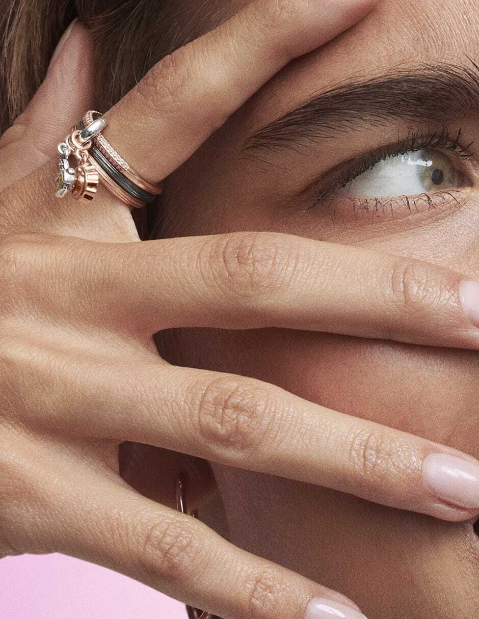 Anillo de plata P 925 diamante con acabado baño de oro rosa