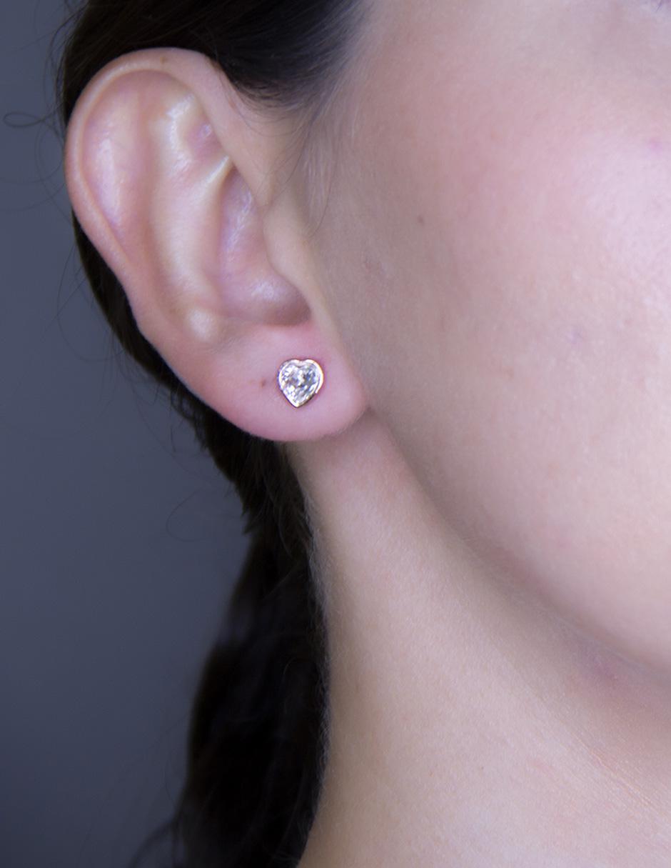 Broqueles de corazón Ortiz Espinosa con acabado brillante cristal