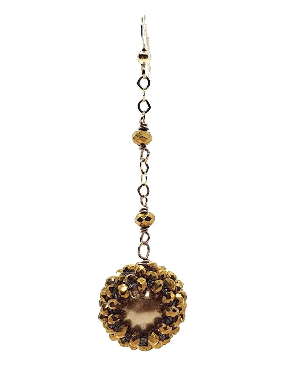 Aretes de oro laminado con acabado brillante cristal 2