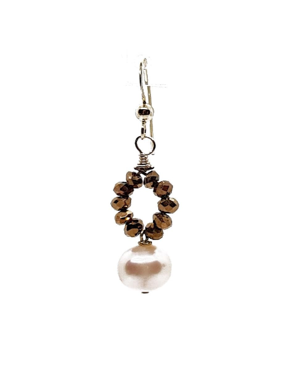 Aretes circulares de oro laminado con acabado brillante perla 2