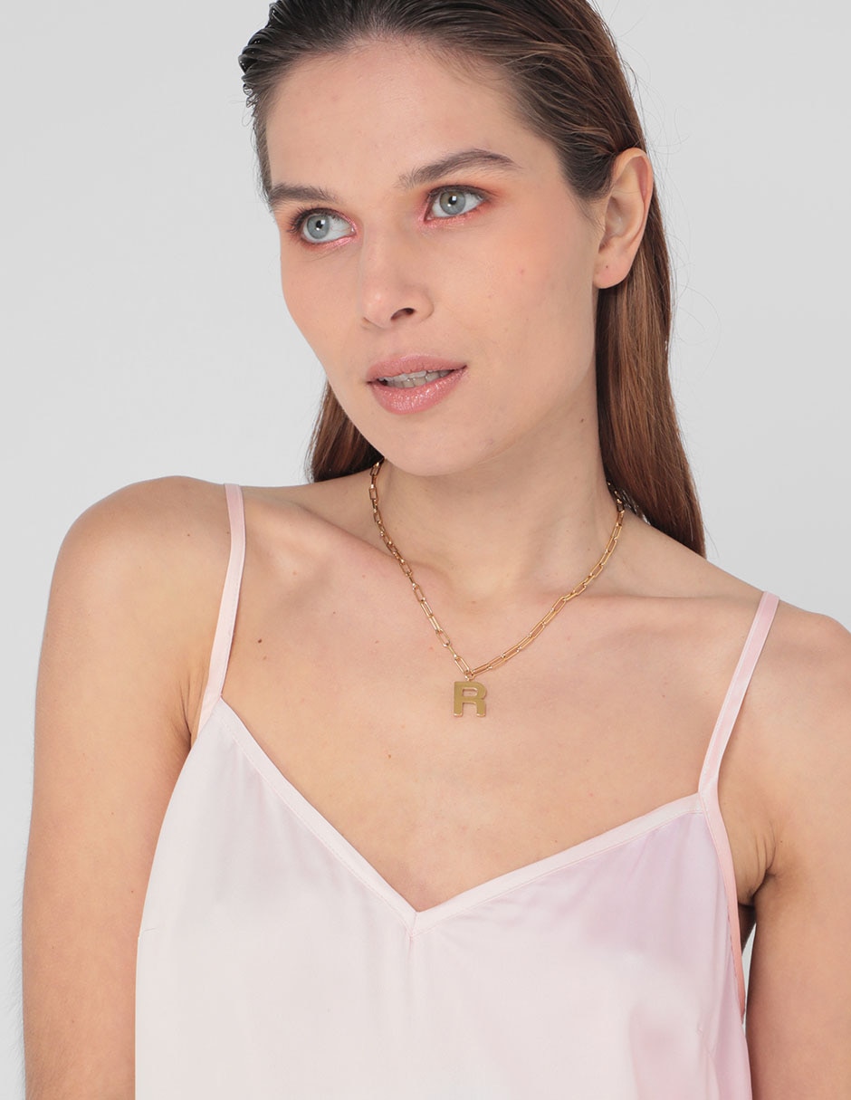 Collar letra r Initial This 4