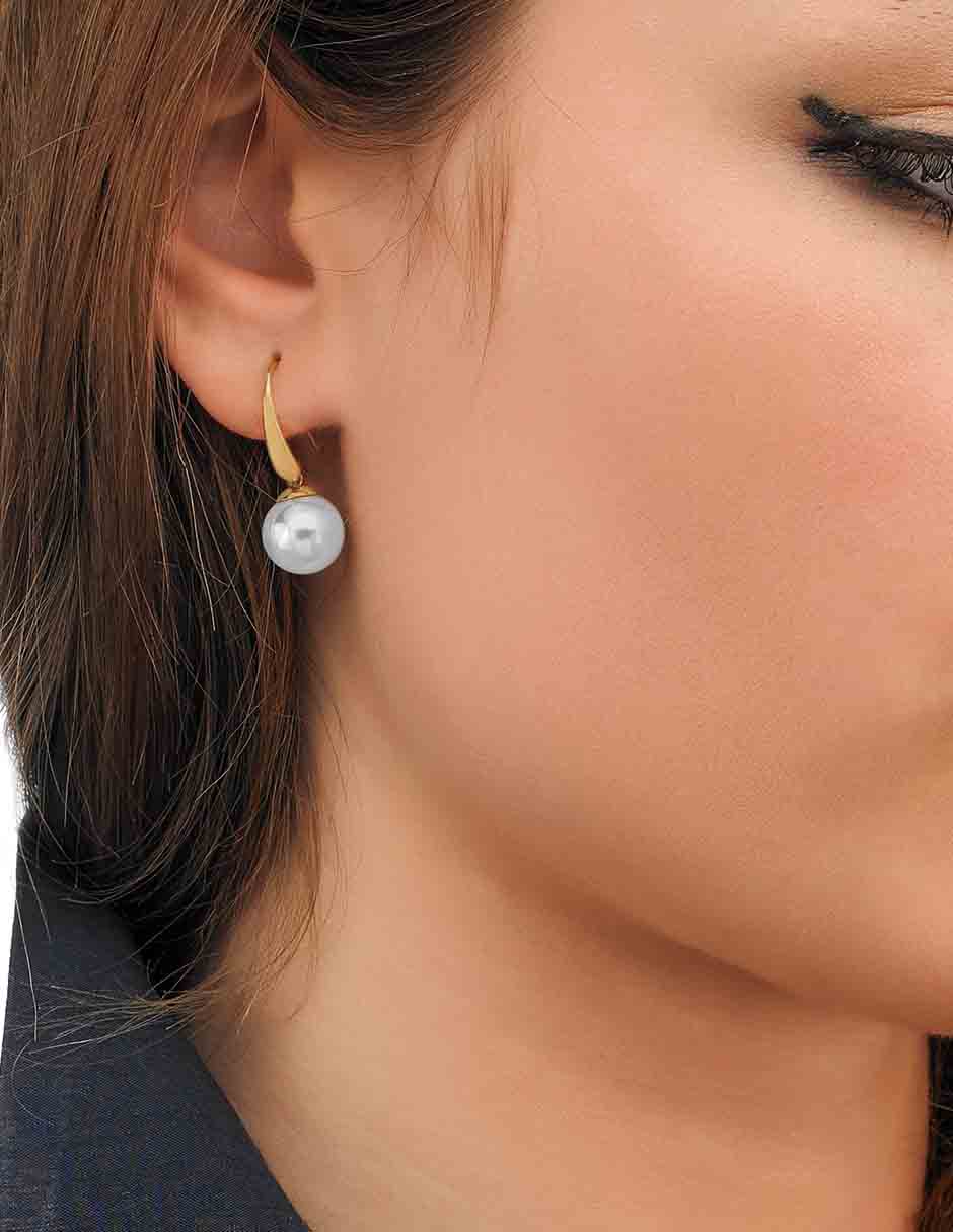 Aretes España Lira con acabado baño de oro perla 3
