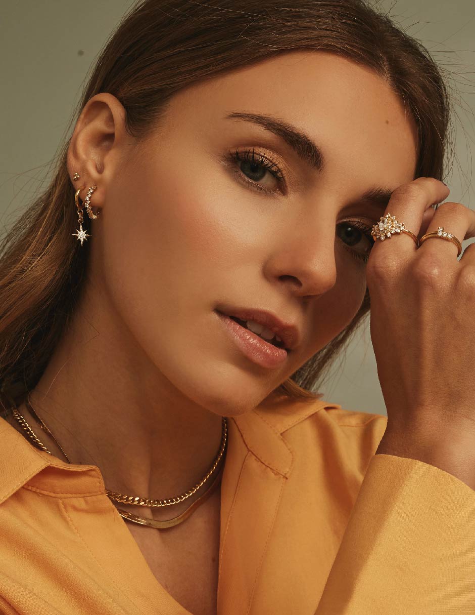 Aretes con acabado baño de oro 2
