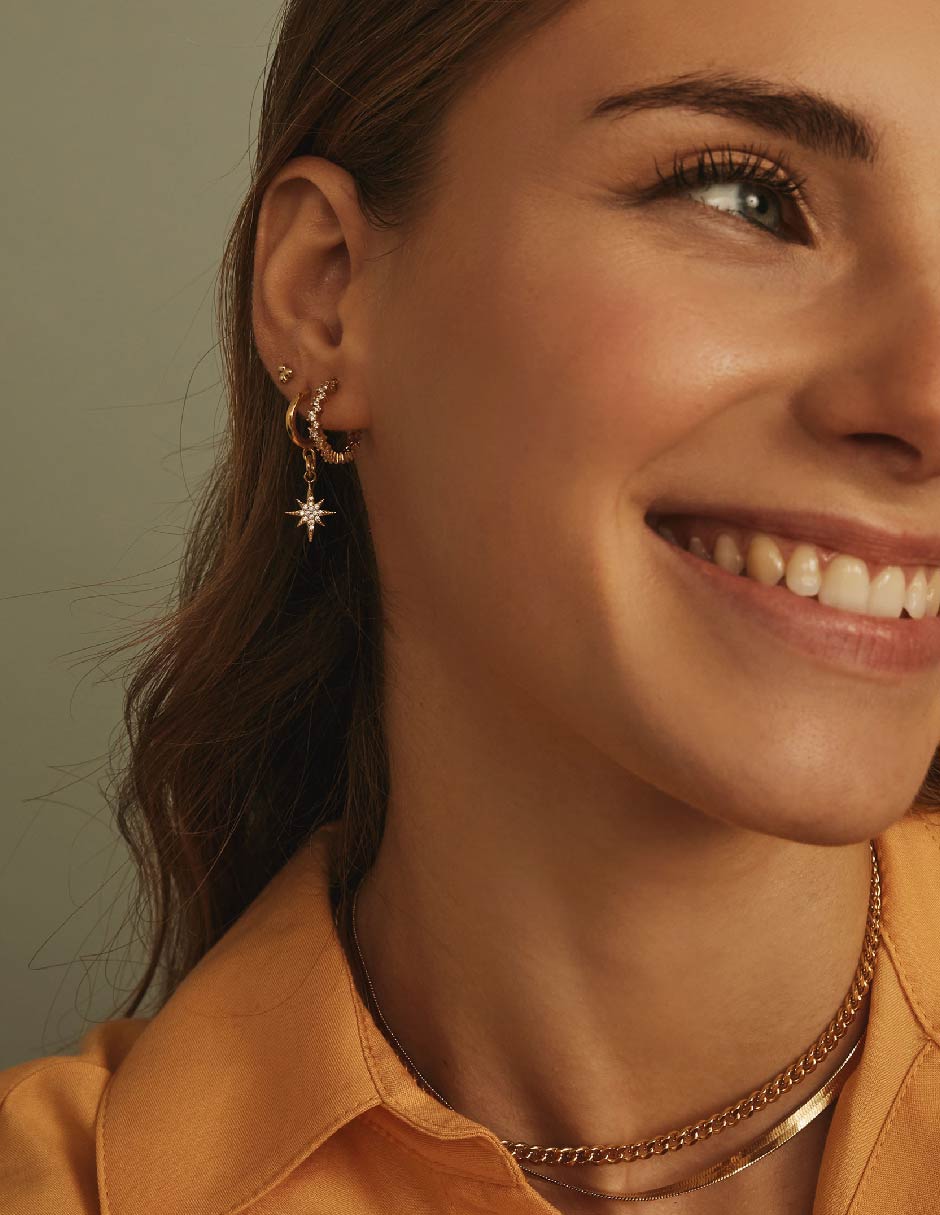 Aretes con acabado baño de oro 3