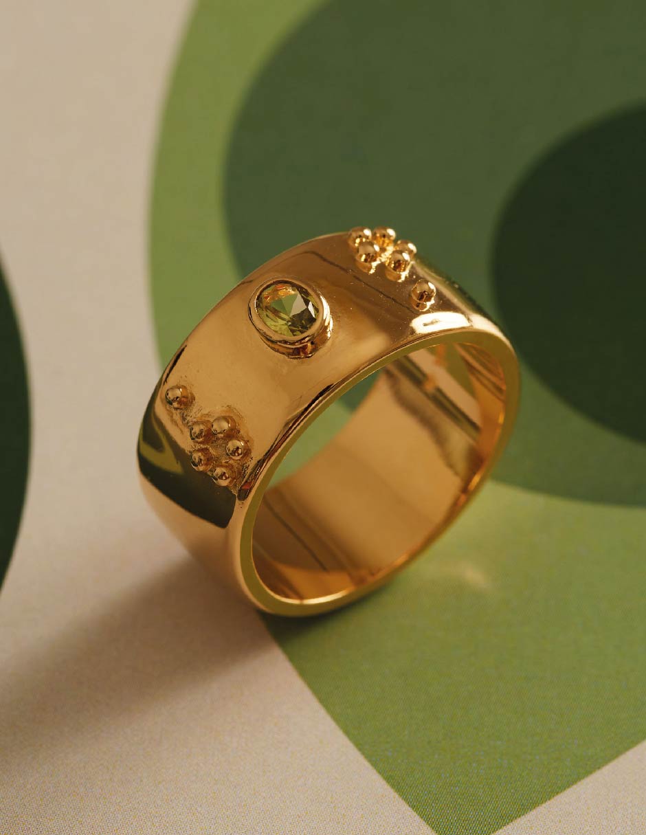 Anillo con gema ovalado Apodemia Bosphorus circonita baño de oro