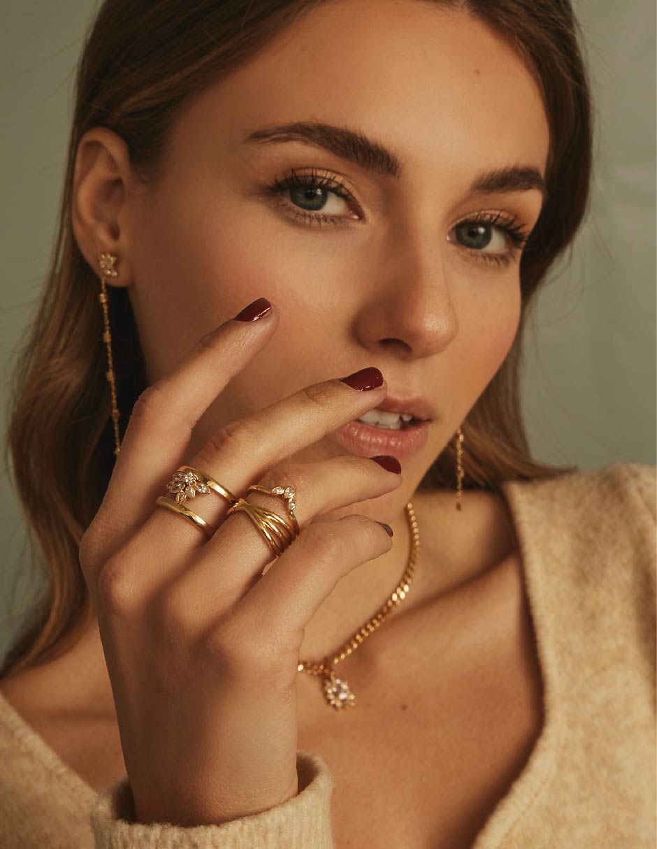 Anillo con gema de hoja Suculenta 18 k circonita baño de oro 2
