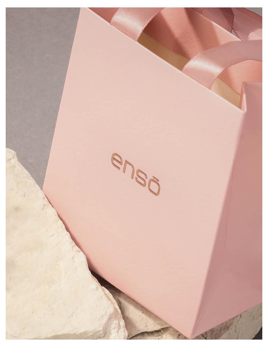 Aretes de luna Earrings Rosegold con acabado brillante 3