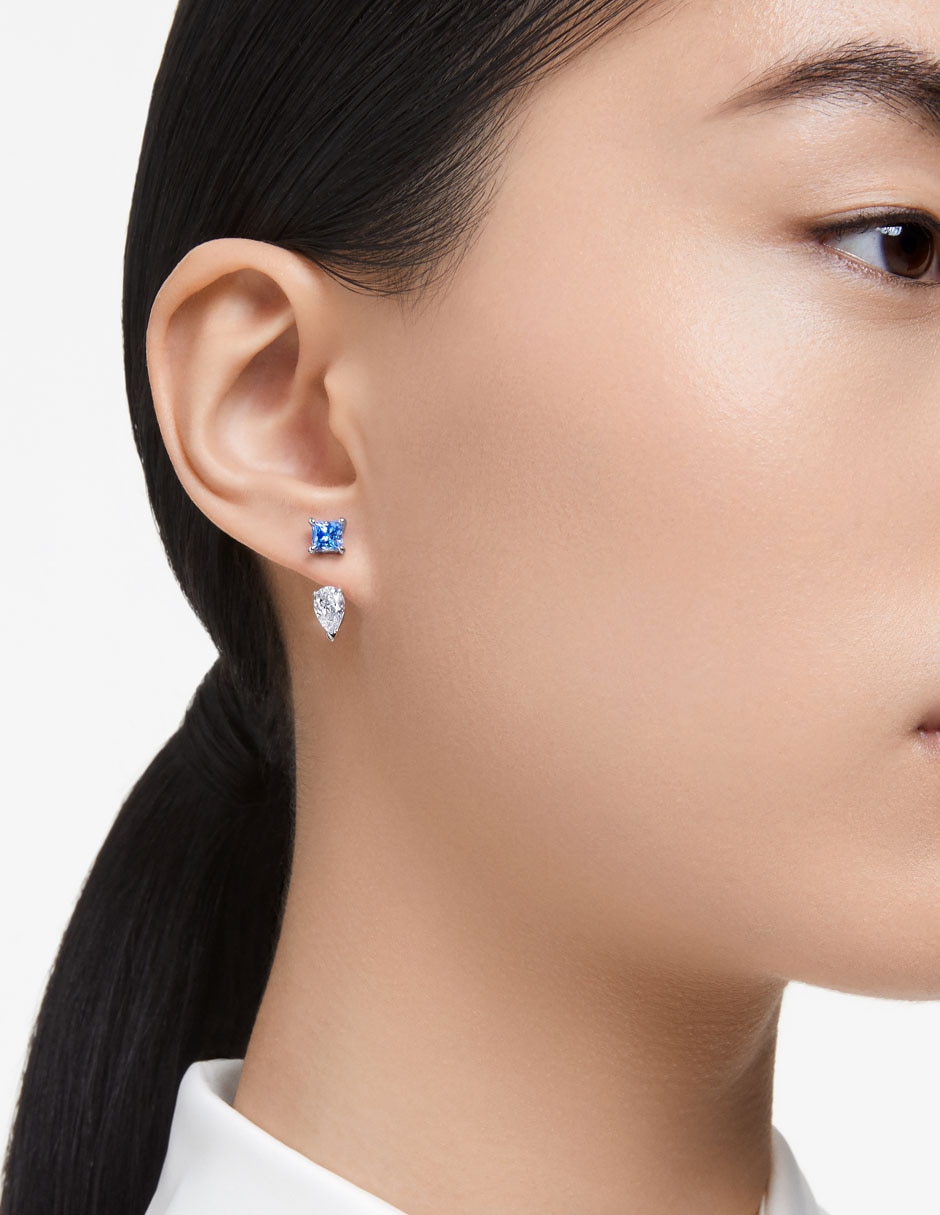 Aretes ovalados con acabado brillante 4
