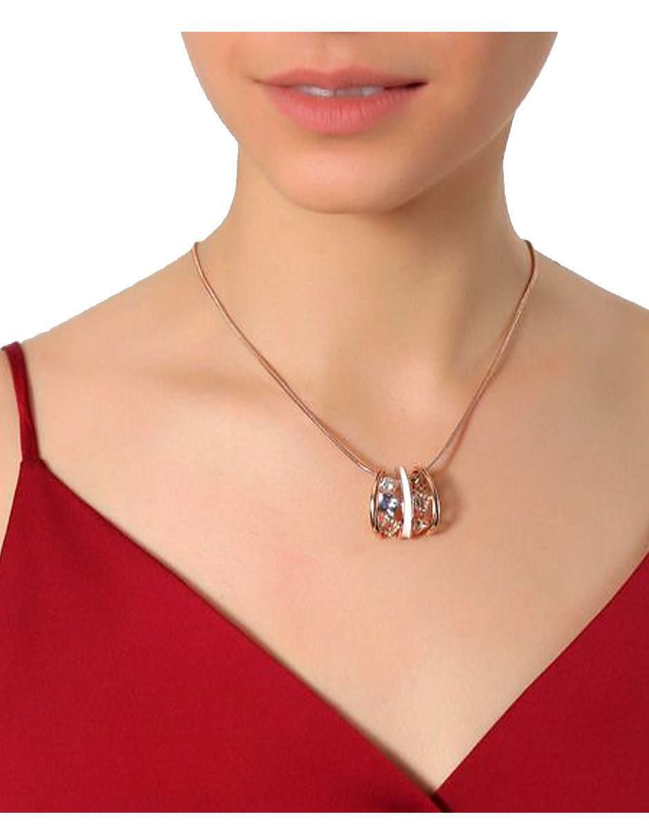 Collar con dije con acabado baño de oro rosa 3