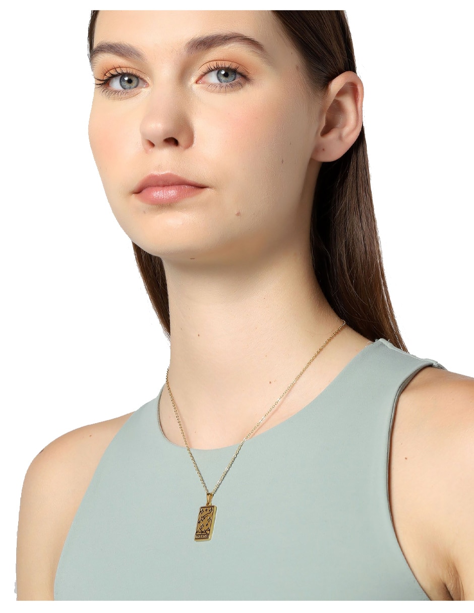 Collar con dije rectangular 3