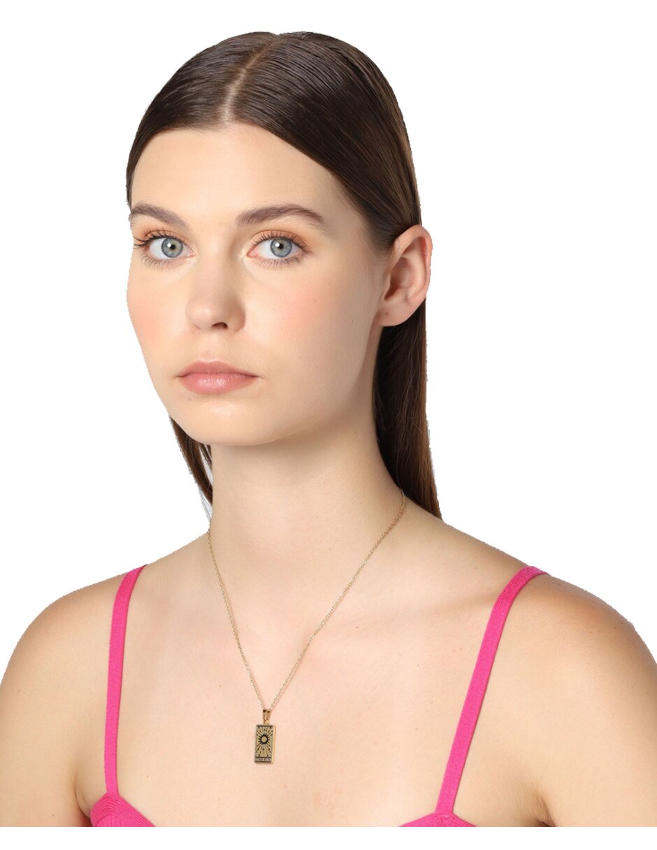 Collar con dije rectangular 2