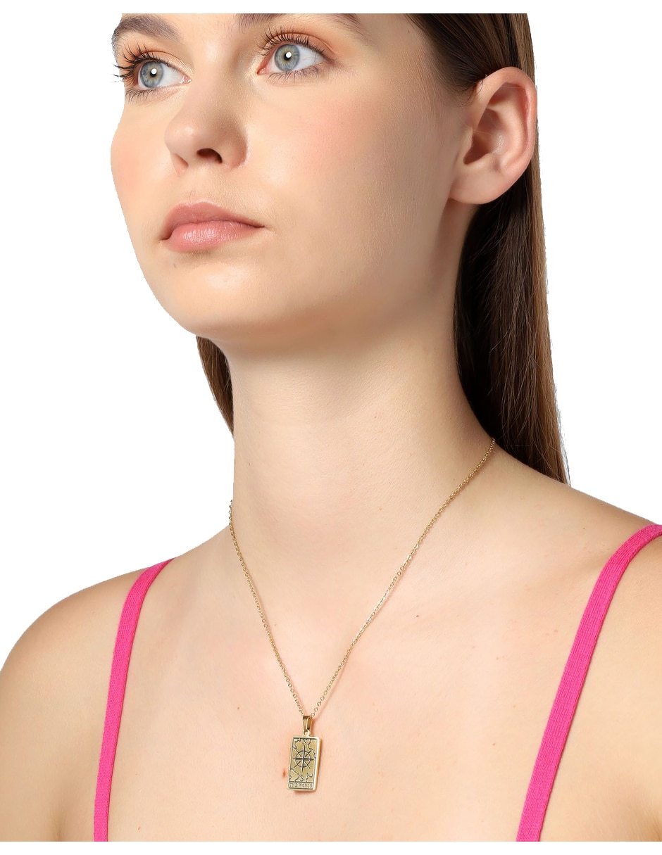 Collar con dije rectangular 3
