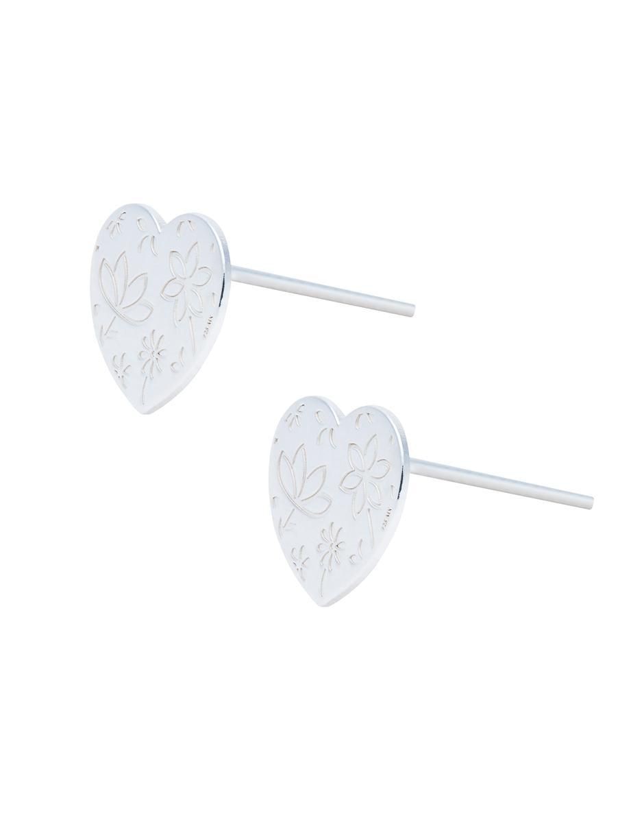 Broqueles de corazón de plata P 925 con acabado plateado