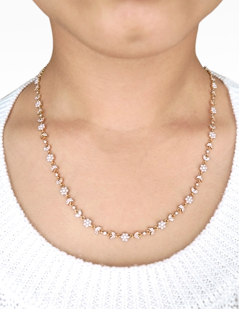 Collar de flor estacional