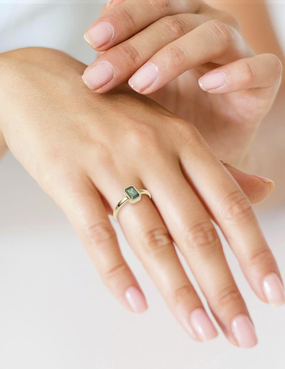 Anillo redondo 14 k de oro zirconia pulido 2