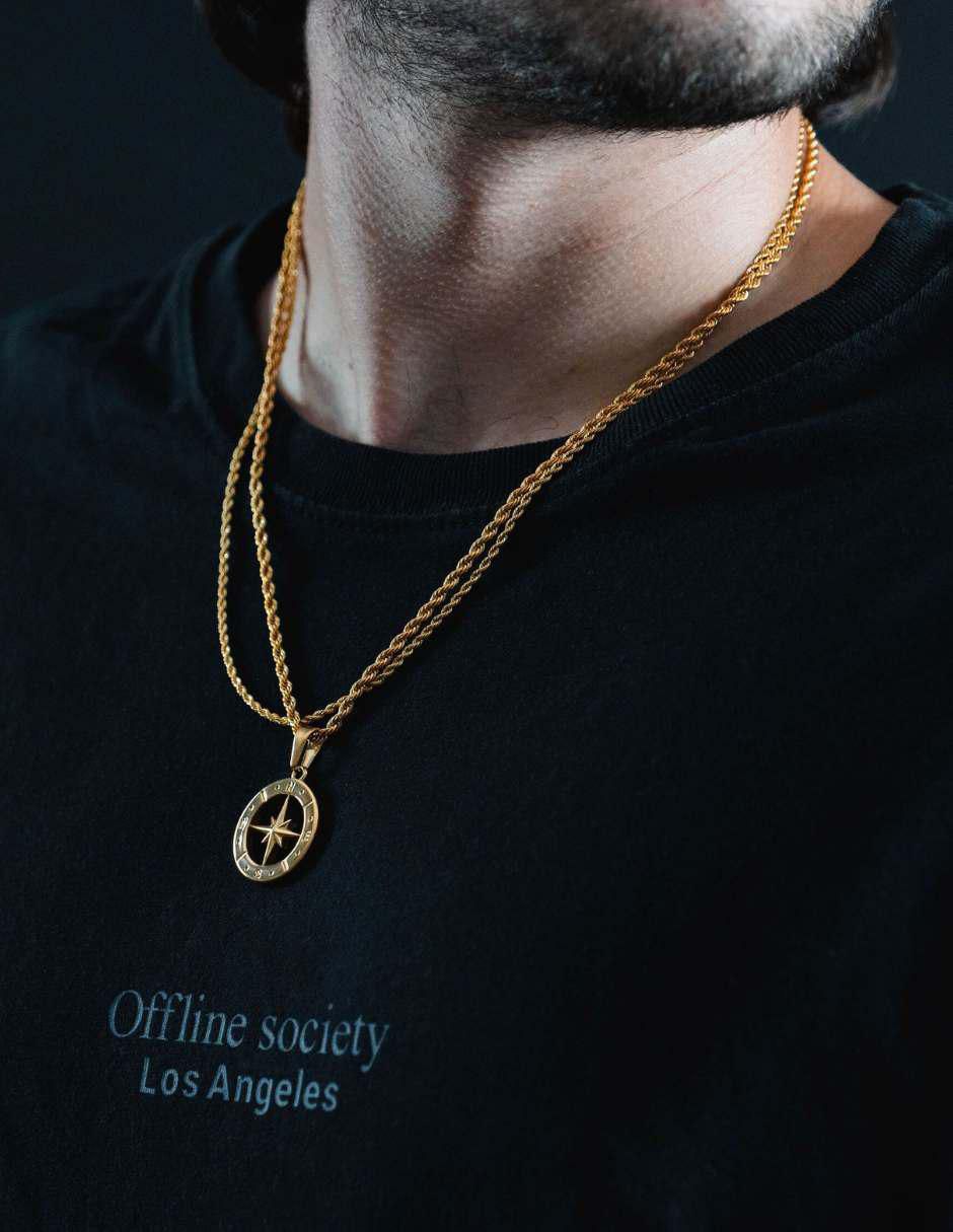 Collar de estrella de baño de oro 18 K