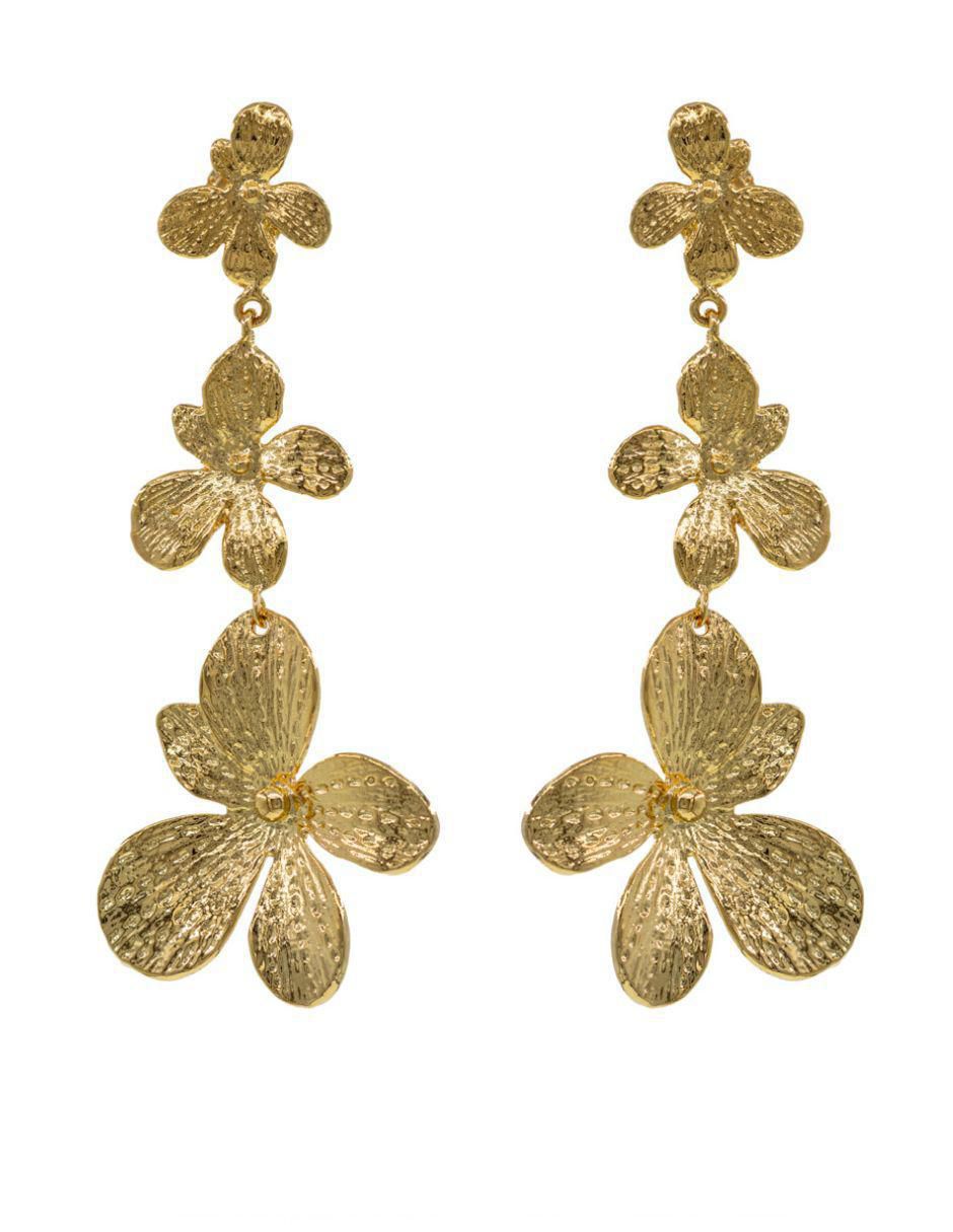 Aretes de flor con acabado brillante