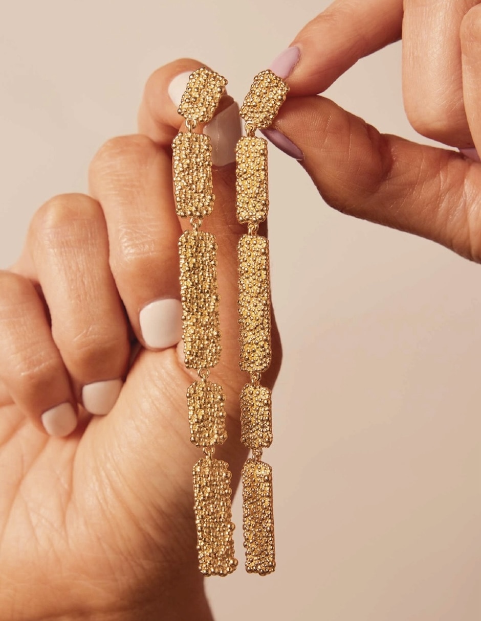 Aretes con acabado baño de oro 2