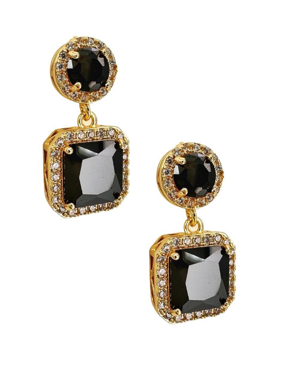 Aretes cuadrados con acabado baño de oro circonita 4