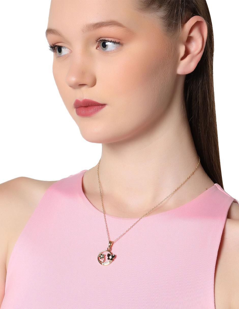 Collar con dije de mariposa Pretty 3