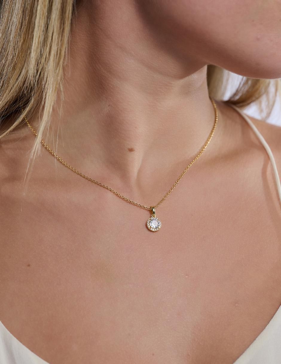 Collar con dije circular con acabado baño de oro 14 K 5