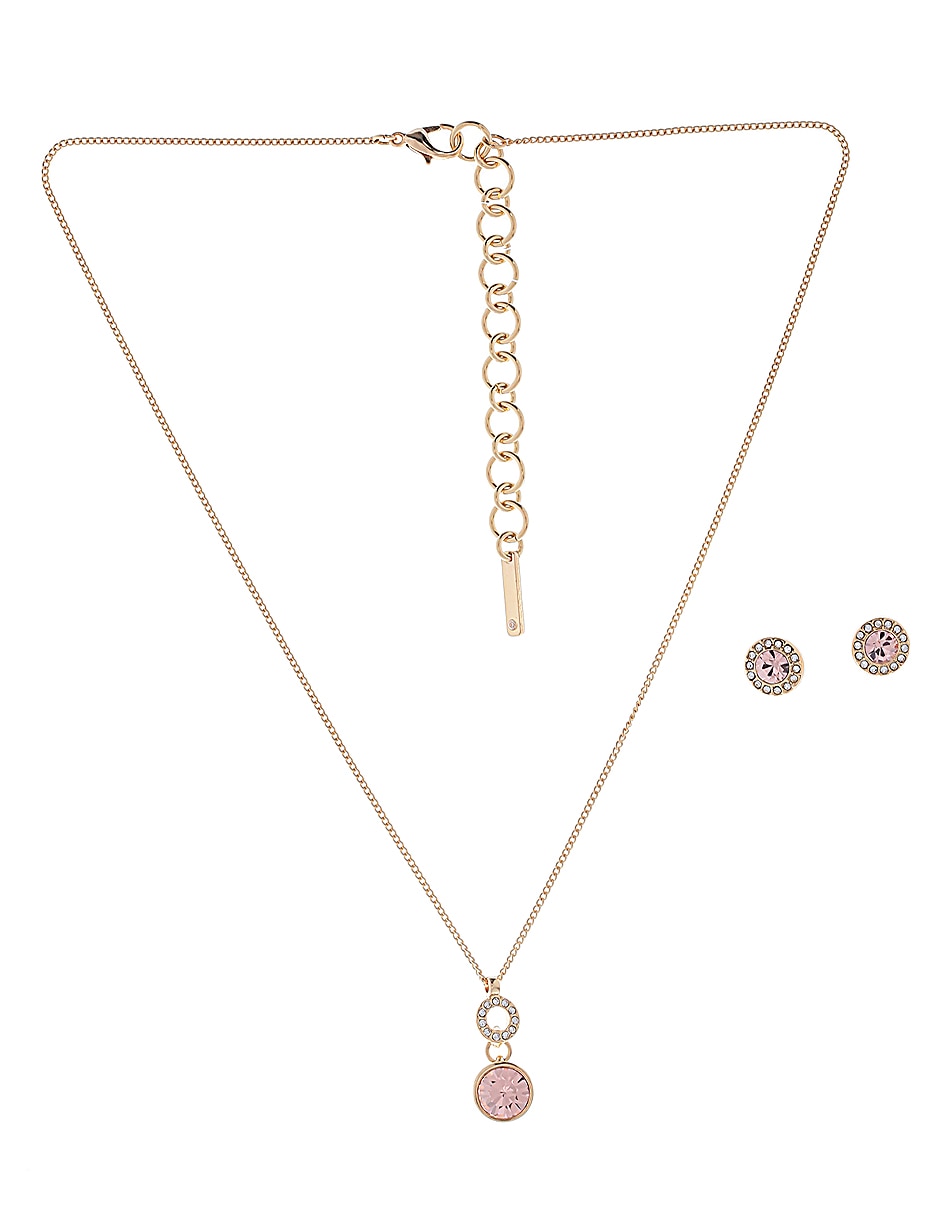 Aretes y collar
