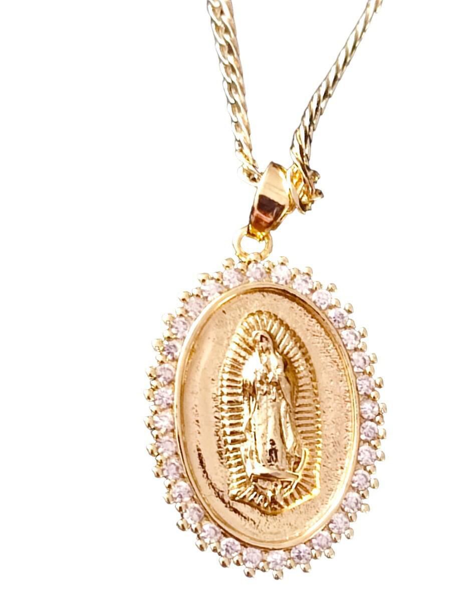 Collar con dije Virgen de Guadalupe ovalado 18 K 4
