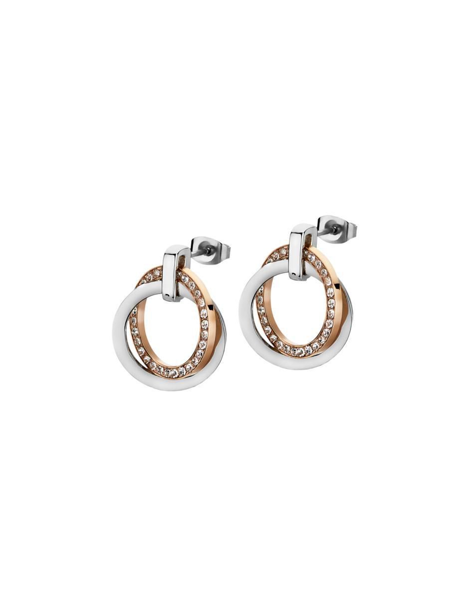 Aretes con acabado brillante Aretes con acabado brillante