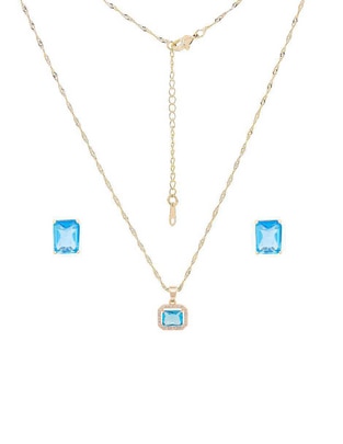 Aretes y collar cuadrado zirconia Aretes y collar cuadrado zirconia