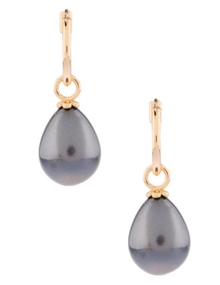 Aretes de gota con acabado brillante perla Aretes de gota con acabado brillante perla