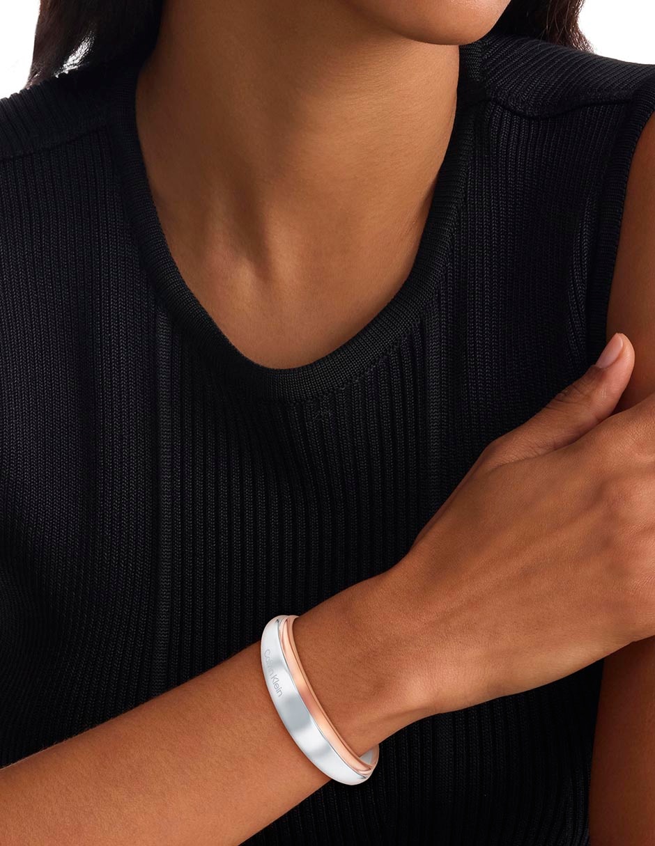 Pulsera Calvin Klein Refine con acabado brillante Pulsera Calvin Klein Refine con acabado brillante