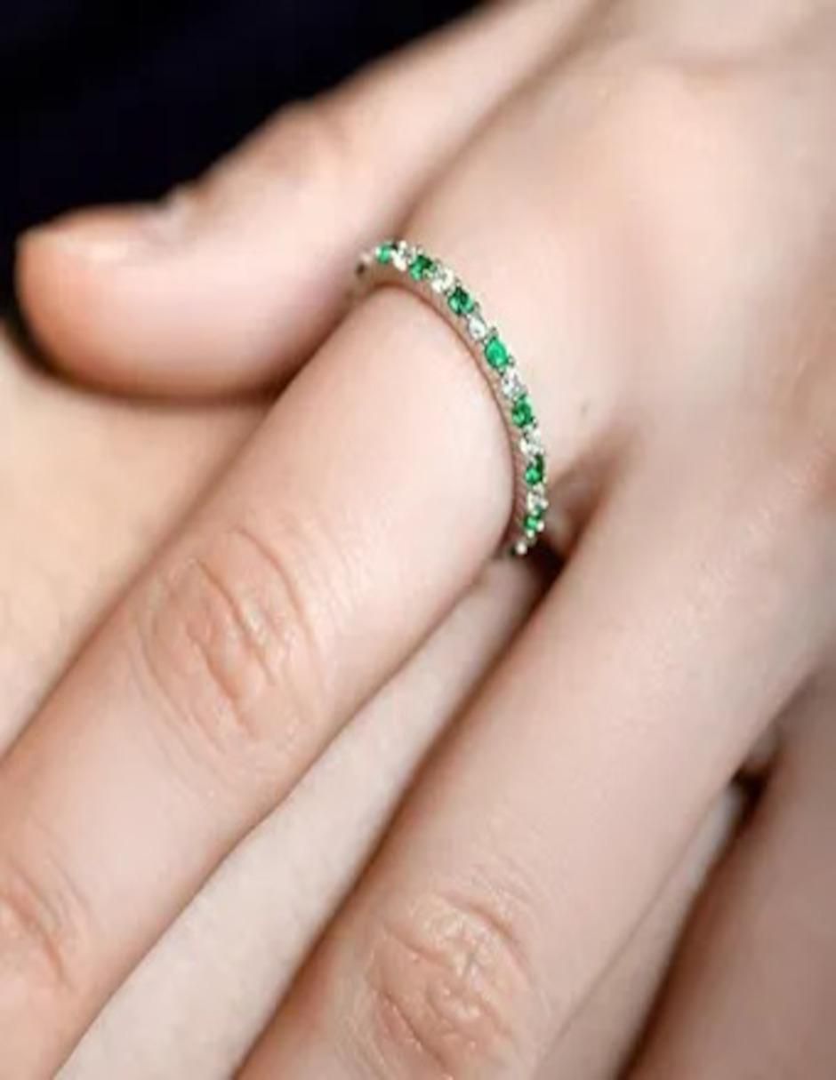 Anillo P 925 de plata esmeralda brillante