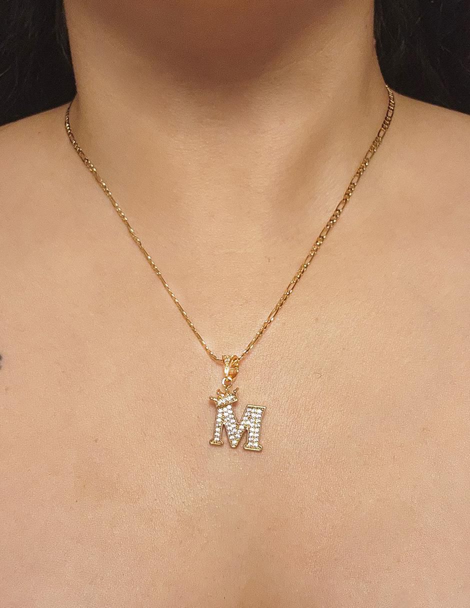 Collar con dije letra m Letras de oro laminado 10 K 4