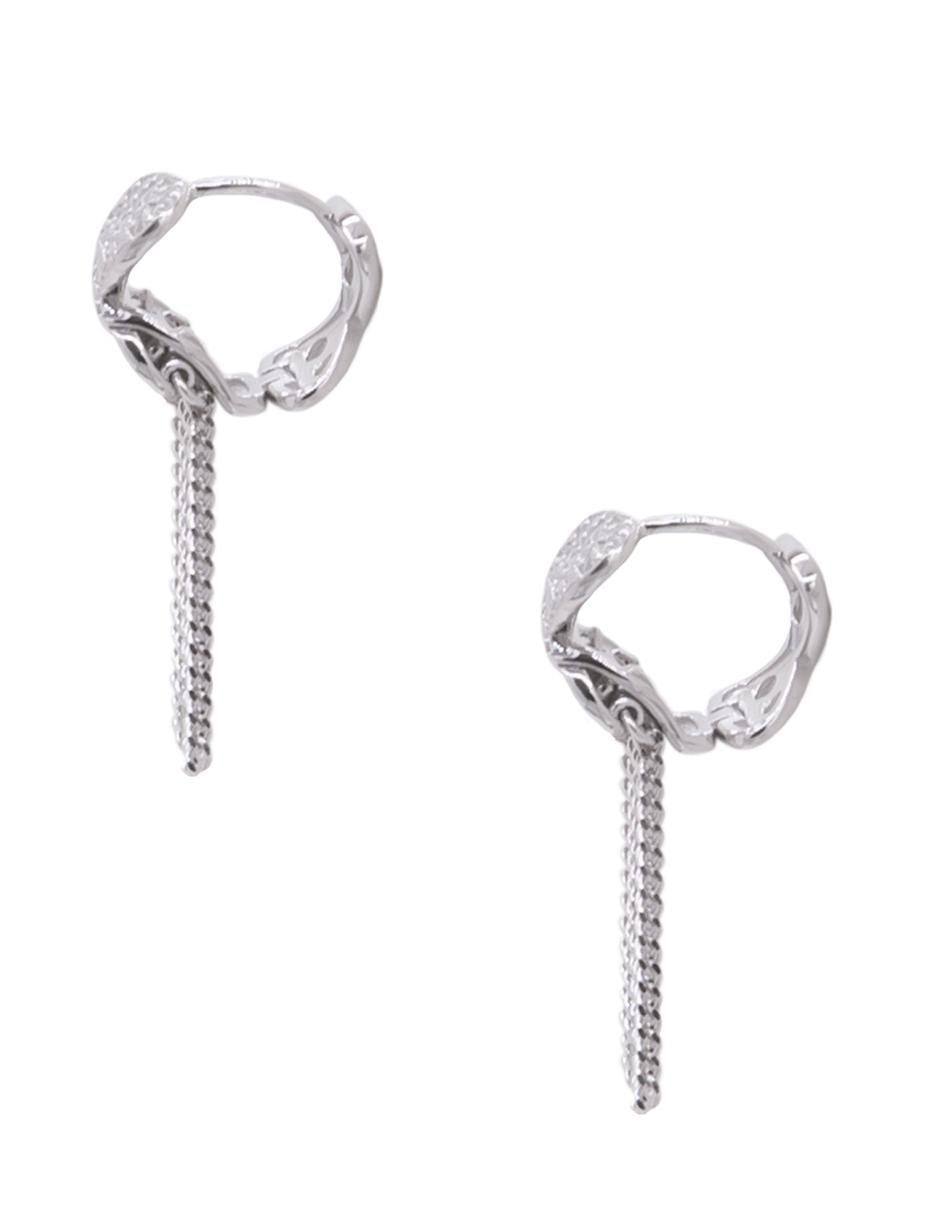 Aretes redondos de plata con acabado brillante 3