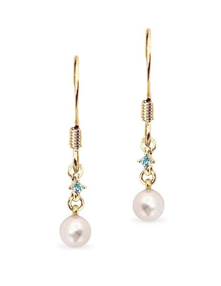 Aretes redondos con acabado pavé perla