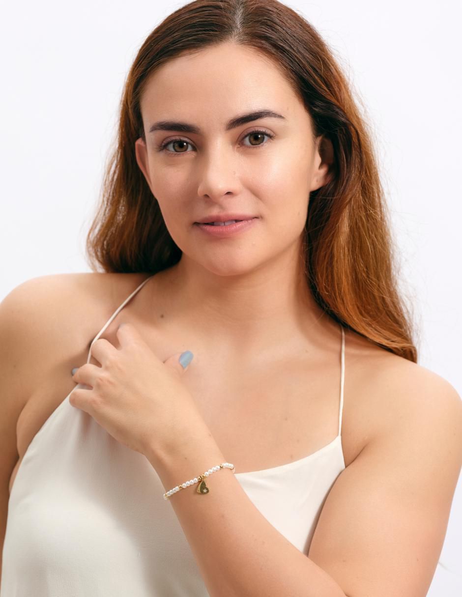 Pulsera con perla 18 k Annie Corazón con acabado baño de oro 6