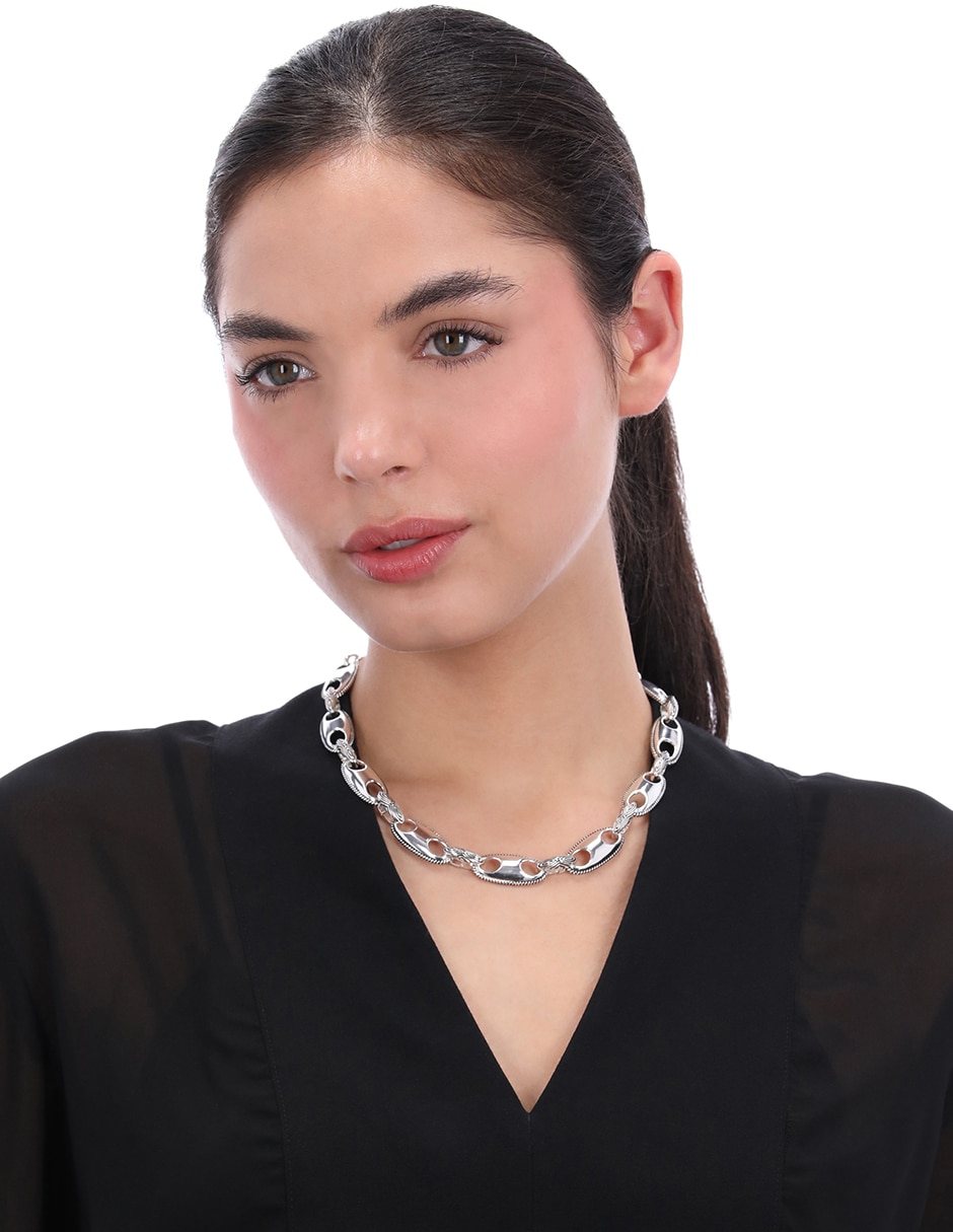 Collar 3