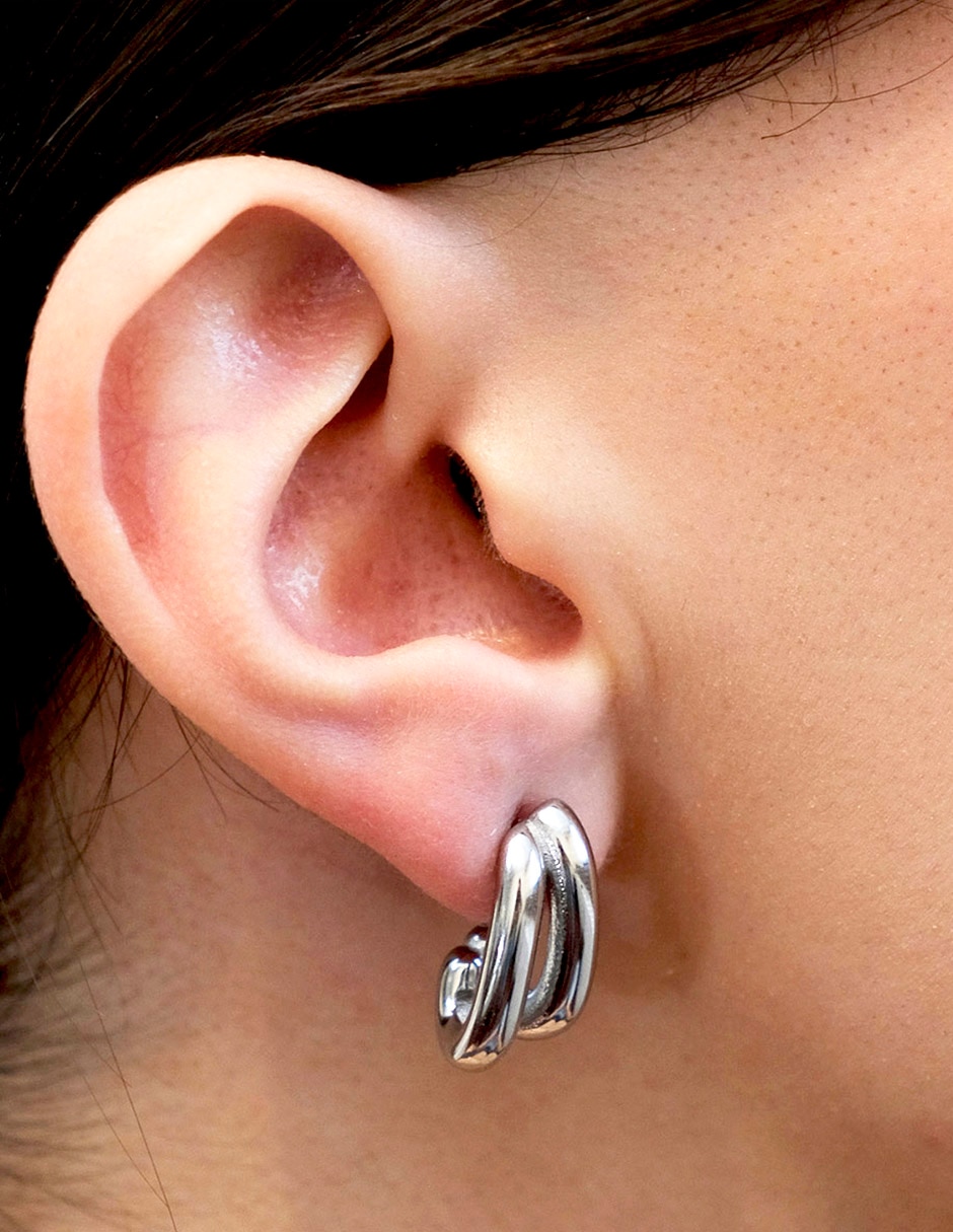 Aretes Aurela 18K con acabado baño rodio