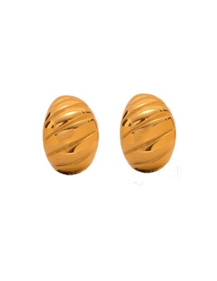 Aretes con acabado chapa de oro Aretes con acabado chapa de oro