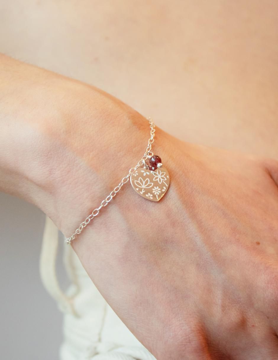 Pulsera de plata con granate p 925 Querer
