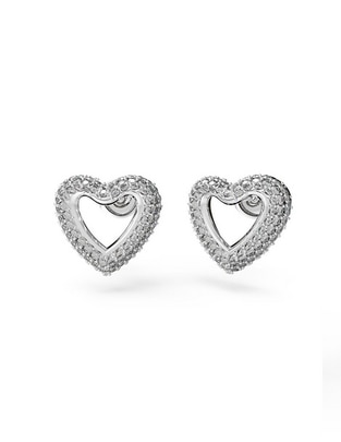 Aretes de corazón con acabado brillante