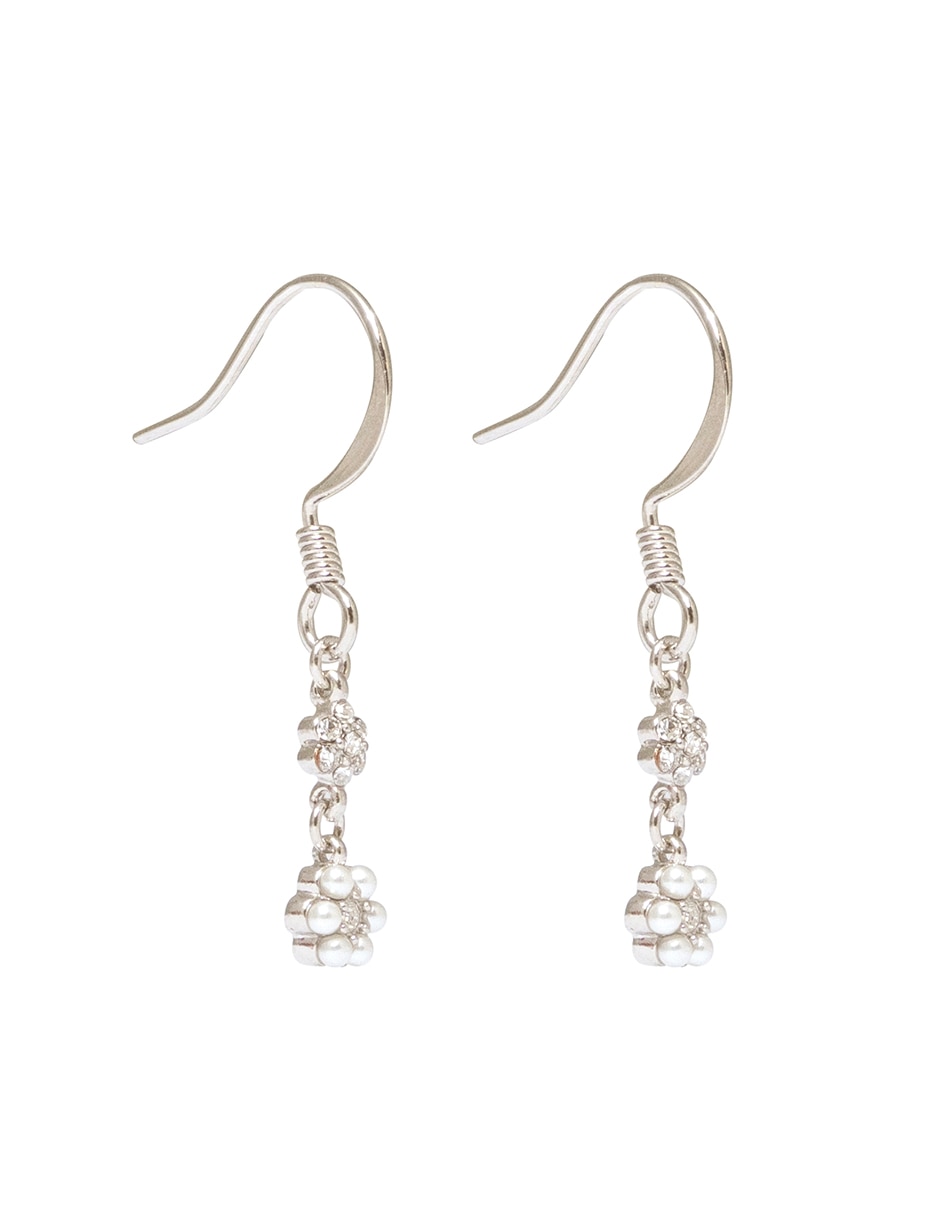 Aretes de flor con acabado brillante perla 2