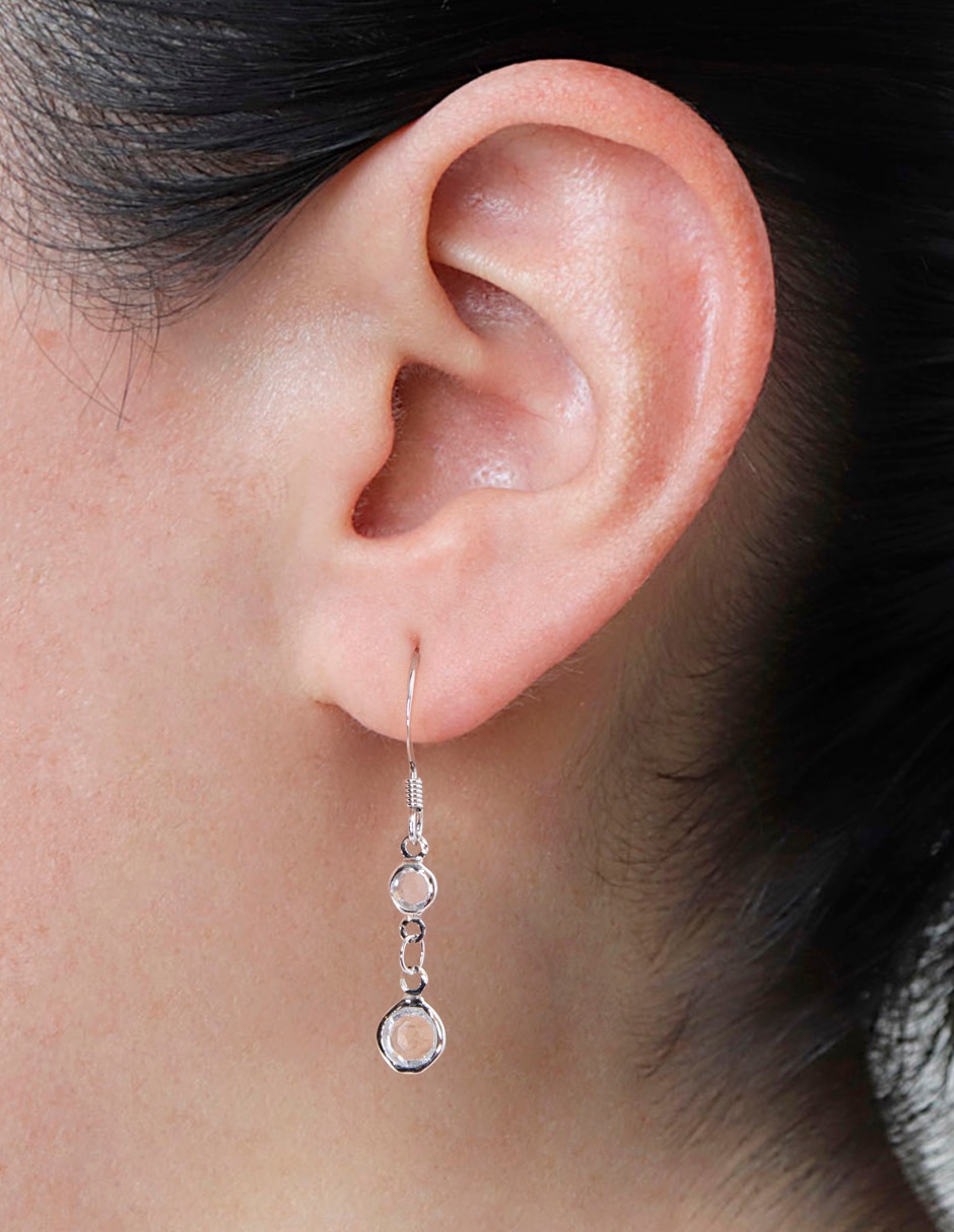 Aretes con acabado baño rodio cristal Aretes con acabado baño rodio cristal