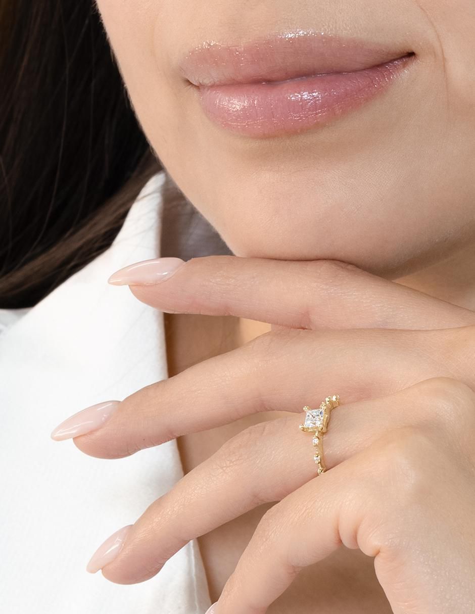 Anillo cuadrado abba joyas de oro zirconia brillante